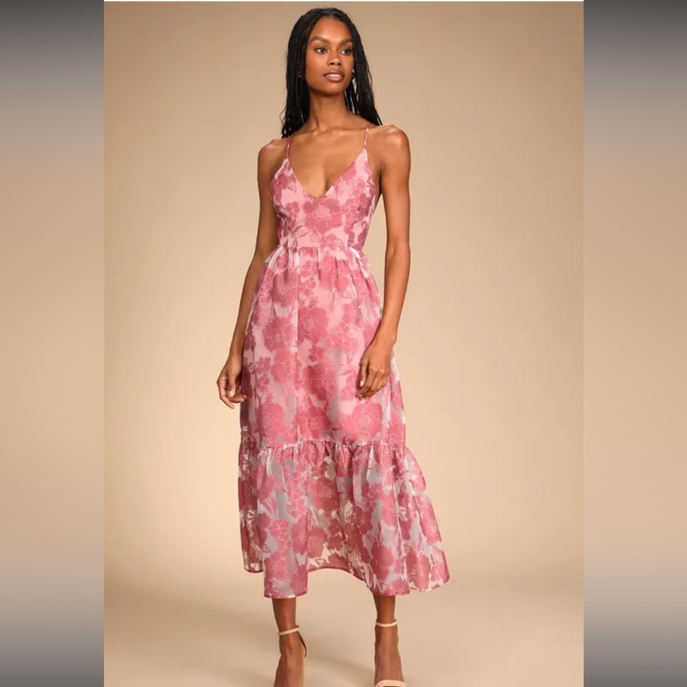 Lulu’s Feeling Like Forever Rose Jacquard Organza Lace-Up Midi Dress